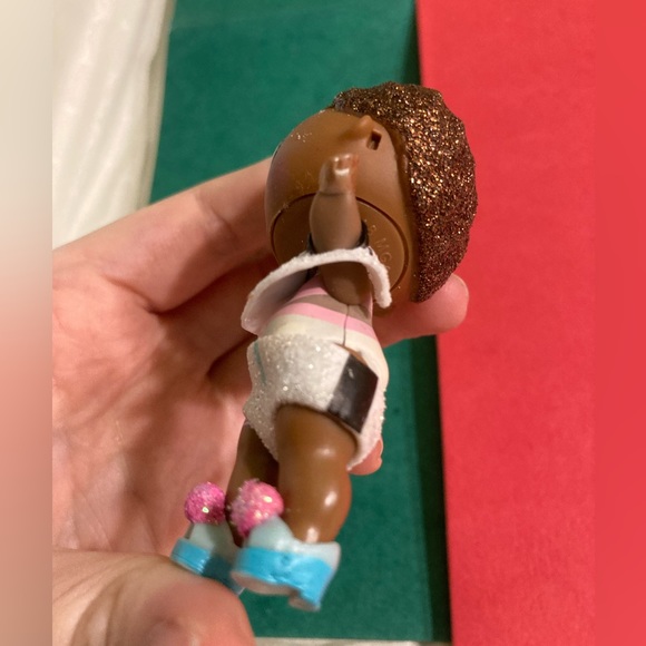 B1G2 - Brown Glitter Hair LOL Surprise Tot - Buy 1, Get 2 FREE - Picture 2 of 4